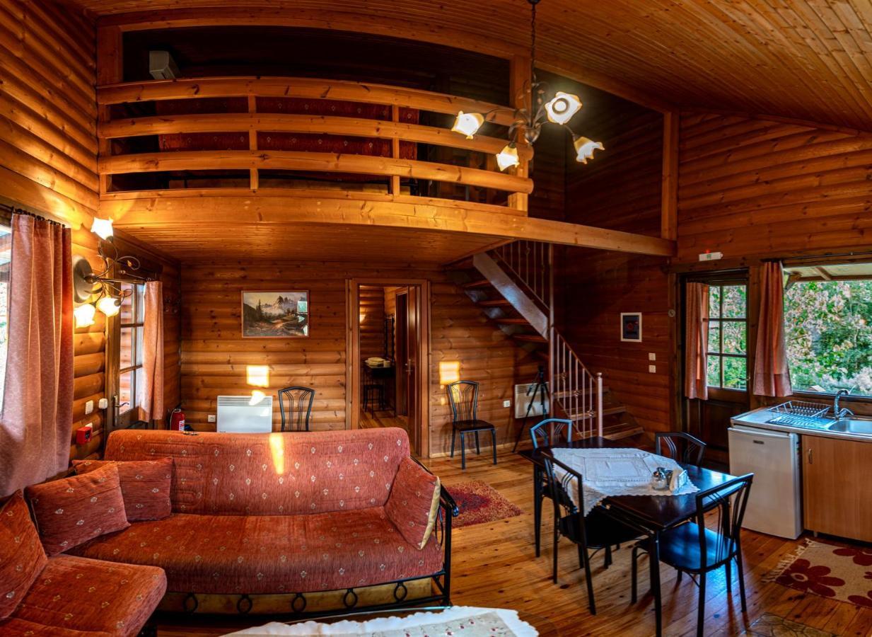 קרפניסיון Chalet Likouresi Village מראה חיצוני תמונה