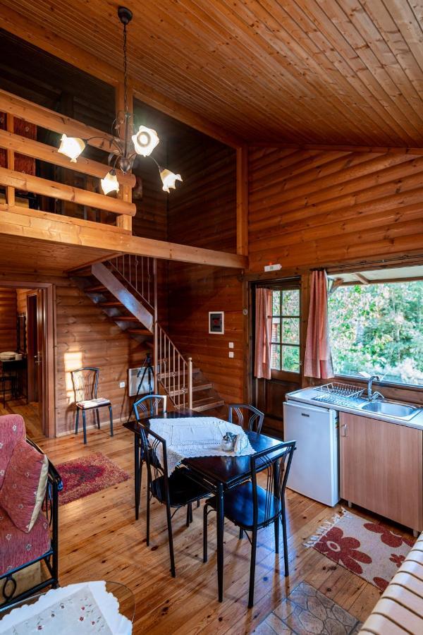 קרפניסיון Chalet Likouresi Village מראה חיצוני תמונה