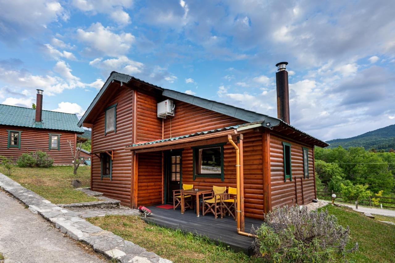 קרפניסיון Chalet Likouresi Village מראה חיצוני תמונה